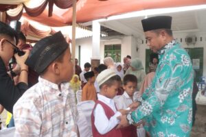 Bupati Sergai Silaturahmi Dengan Masyarakat di Berbagai Tempat