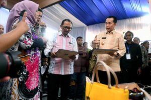 Pj Gubsu Ajak Masyarakat Gunakan Produk Lokal