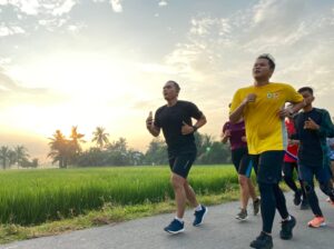 Pagi-Pagi Wabup Adlin Tambunan Sapa Warga