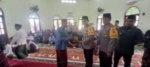 Cooling System Jumat Curhat, Wakapolda Sumut Sambangi Jamaah Masjid Nurul Huda