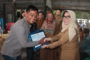 Bantuan Perahu Diserahkan, Pjs Bupati Sergai Harap Nelayan Daerah Ini Jadi Contoh