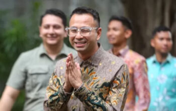 Presenter Raffi Ahmad dalam di panggil Prabowo saat pemanggilan calon Menteri dan Wakil Menteri. (FOTO: Istimewa)