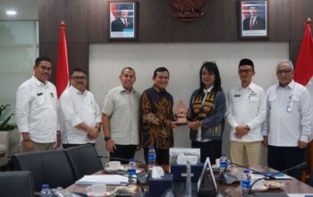 Wagub Fadhlullah Bahas TPST Blang Bintang dan Banjir Subulussalam di Kementerian PU