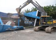 Polda Sumut Robohkan Diskotik New Blue Star di Langkat: Sarang Narkoba dan Tak Berizin