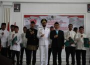 Kepala Kantor Wilayah Ditjenpas Aceh serahkan Remisi Umum 17 Agustus dan Dasawarsa Kepada Warga Binaan