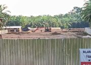 Pembangunan Pagar Beton Keliling Sepanjang 1 Km di Sipispis Tanpa Izin, Warga Heran Pemkab Sergai Tak Berani Bongkar