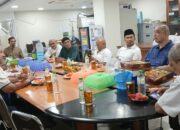 Menunggu Bedug, Menguatkan Umat: Berbuka Puasa di Masjid Agung Medan Penuh Religius