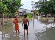 Diguyur Hujan 4 Malam, Halaman Rumah Warga Desa Firdaus dan Sei Rampah Digenangi Air