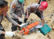 Satu Orang Korban Longsor Di Jalanurai Ditemukan Oleh Tim Gabungan