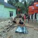 Brimob Hadirkan Sanitasi Layak bagi Korban Banjir di Desa Tolang Julu