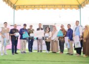 Danantara, FHCI dan Alumni FE USU Berikan 600 Paket Logistik kepada Penghuni Huntara Aceh