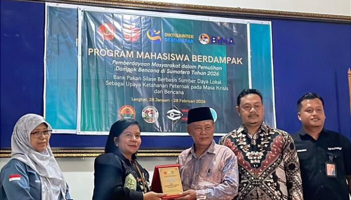 Kepala Desa Teluk Lepas Program Mahasiswa Berdampak, Bank Pakan Silase Jadi Harapan Baru Peternak Pascabanjir