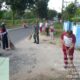 Polsek Bangun Purba Ikuti Gotong Royong “Gusih Kapur” Gerakan Jum’at Bersih, Wujudkan Lingkungan Sehat dan Kondusif