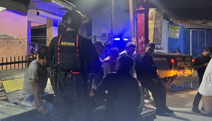 Brimob Poldasu Gelar Patroli untuk Antisipasi Gangguan Kamtibmas