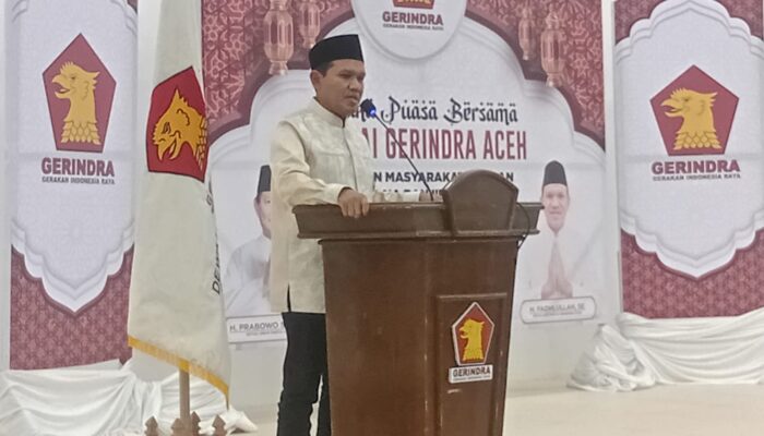 Wagub Aceh Serahkan Bantuan kepada Korban Banjir Saat Bukber di Pidie Jaya