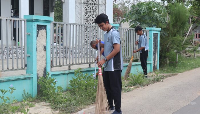 Peringati HBP ke-62,Rutan Kelas I Tangerang Gelar Aksi Bersih-Bersih lingkungan
