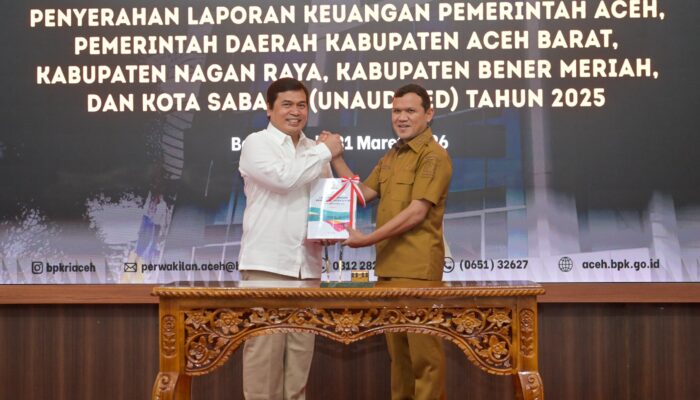 Wagub Aceh Tegaskan Komitmen Transparansi dalam Penyerahan Laporan Keuangan 2025