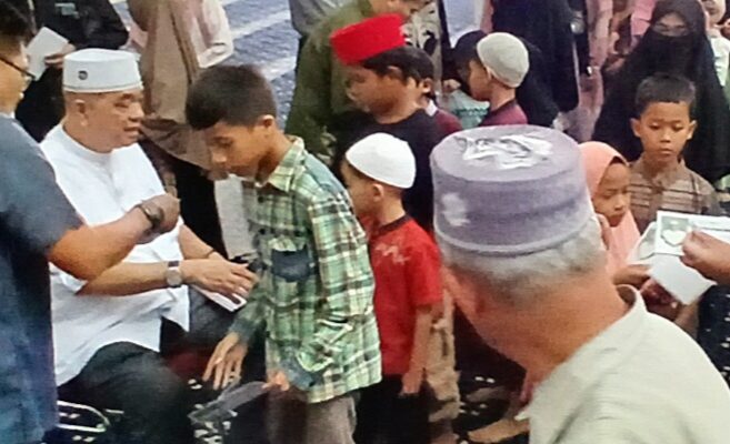 680 Anak Yatim Doakan Milad ke-68 Sekretaris Kenaziran Yuslin Siregar di Masjid Agung Medan
