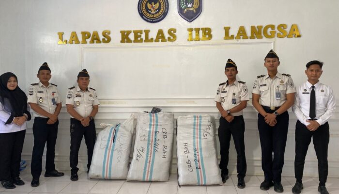 Dari Menteri Imipas Untuk Aceh,Lapas Langsa Salurkan Bantuan Bagi Korban Banjir.