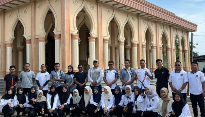 Semarak Hari Bakti Pemasyarakatan, Lapas Idi Laksanakan Bersih-Bersih Masjid dan Halaman Lapas