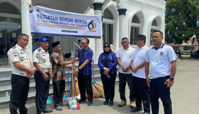 Wujud Bakti untuk Negeri, Jajaran Pemasyarakatan Aceh “Sulap” Mesjid Jami’ Pagar Air Menjadi Lebih Bersih dan Nyaman