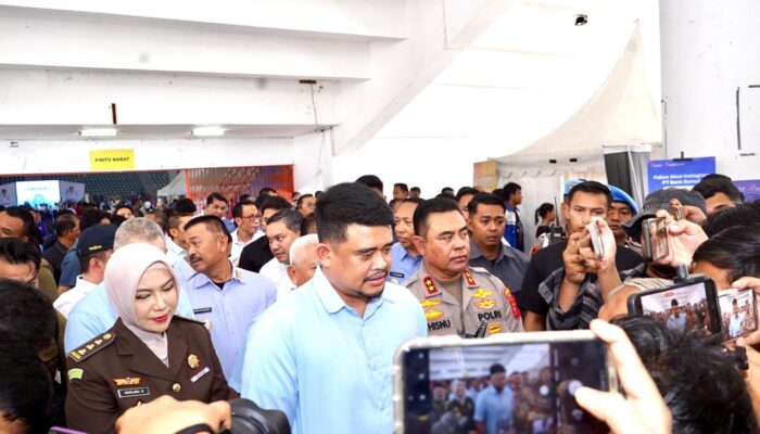 Plh Kajati Sumut Herlina Setyorini Hadiri Peringatan May Day 2026