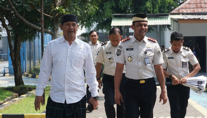 Kakanwil Ditjenpas Banten Kunjungi Rutan Kelas I Tangerang, Berikan Motivasi dan Ceramah Kehidupan kepada Warga Binaan
