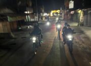 Patroli Dini Hari, Brimob Polda Sumut Antisipasi Guantibmas dan Sambangi Warga Secara Humanis