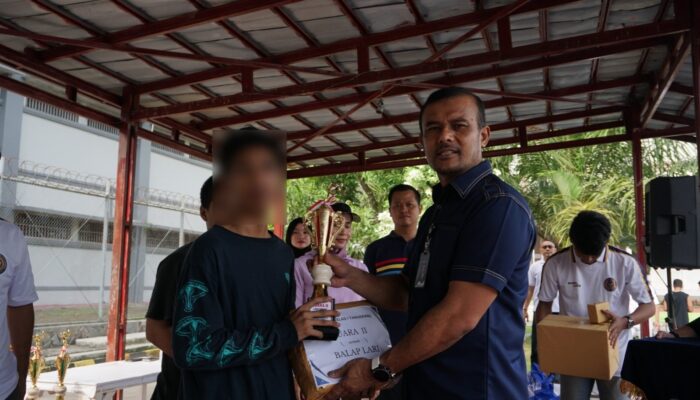 Tutup Kegiatan Porsenap, Rutan Kelas I Tangerang Bagikan Hadiah Lomba kepada Warga Binaan