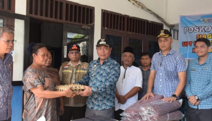Lom Lom Suwondo Tinjau dan Salurkan Bantuan Korban Puting Beliung di Patumbak