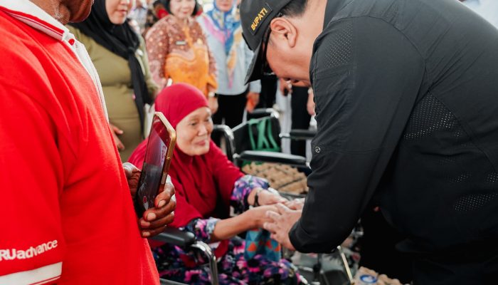 Di Labuhan Deli, Bupati Deli Serdang Beri Perhatian untuk Pelayan Masyarakat hingga Brigade Pangan