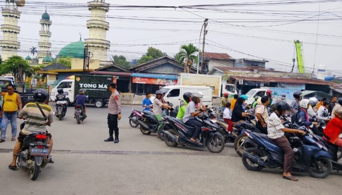 Antrean BBM Mengular, Polresta Deli Serdang Lakukan Pengamanan dan Pengaturan Jalur Disetiap SPBU