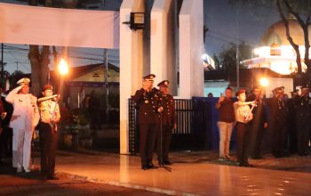 Kenang Jasa Pahlawan, Kapolresta Deli Serdang Kota Pimpin Apel Kehormatan dan Renungan Suci