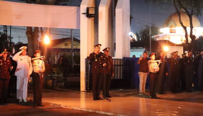 Kenang Jasa Pahlawan, Kapolresta Deli Serdang Kota Pimpin Apel Kehormatan dan Renungan Suci