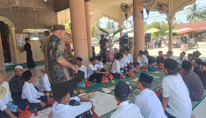 Perayaan Maulid Nabi Muhammad SAW 1448 H di Gampong Seunebok Peunteut Berlangsung Meriah
