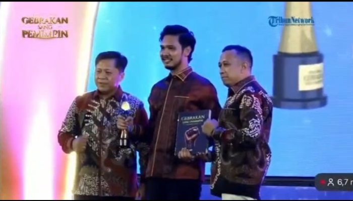 Anggota DPRK Aceh Timur Zulfahmi Terima Serambi Award karena Berani Bela Hak Rakyat atas Lahan HGU