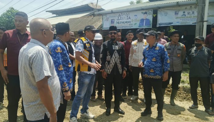 Kerja Keras Untuk Masyarakat Kadis PUPR Aceh Timur Muslim,ST,M.Si.Siap Mejalankan Perintah Bupati Aceh Timur Iskandar Usman Alfarlaki Pasti kan Perbaikan Jalan Idi Tunong -Banda Alam 