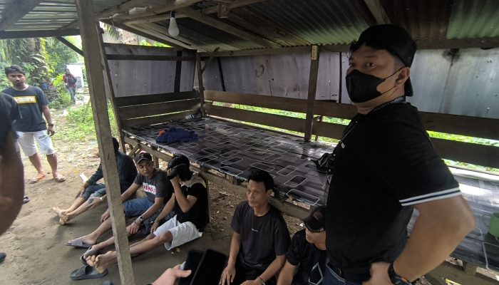 Satres Narkoba dan BNNK Deli Serdang Obrak Abrik Sarang Narkoba di Tanjung Morawa, 7 Orang Digelandang. 