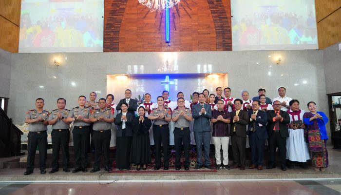 Minggu Kasih di Gereja HKBP Sudirman, Kapolda Sumut Ajak Masyarakat Perangi Narkoba dan Jaga Kamtibmas