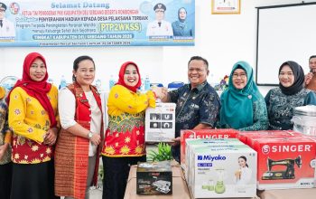 Terima Modal dan Peralatan Usaha, Jelita Dorong Pemenang PTP2WKSS Kembangkan Usaha Produktif Keluarga