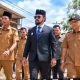 Kadis PUPR Aceh Timur Muslim ST,M,Si.Bersama Bupati Al-Farlaky Tinjau Langsung Jalan Gajah Mentah – Sungai Raya, Akan Segera Diaspal