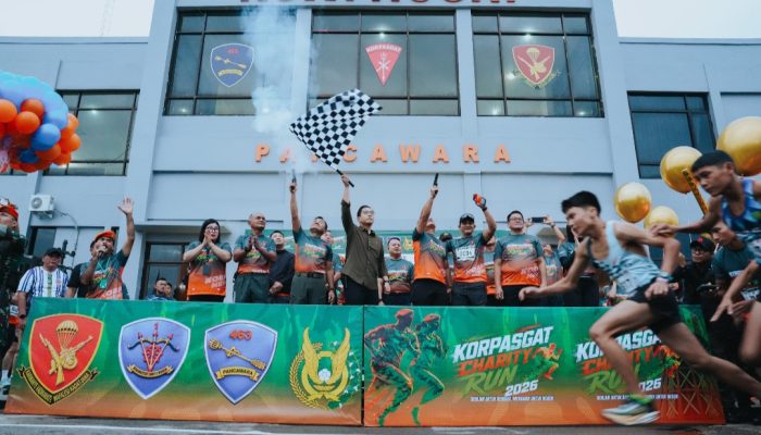 BATALYON PARAKO 463 PASGAT GELAR KORPASGAT CHARITY RUN DALAM RANGKA HUT KE-79 KORPASGAT